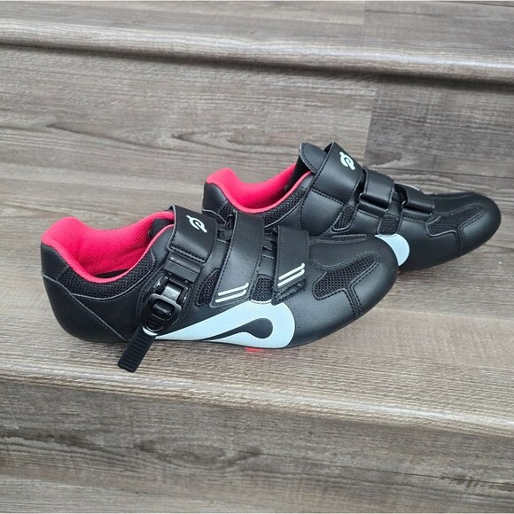 Peloton cycle shoes size 42 or Men's 9 women's 10.5 like new - Picture 3 of 8